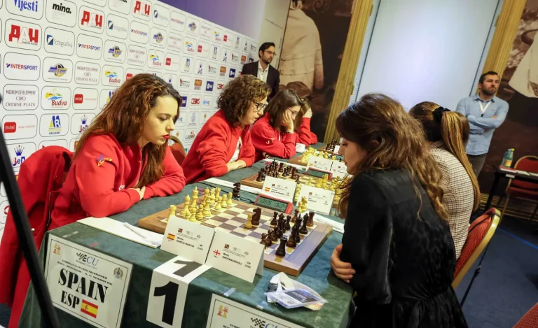 España derrotó a Georgia, la selección más fuerte del torneo. Foto: Mark Livshitz