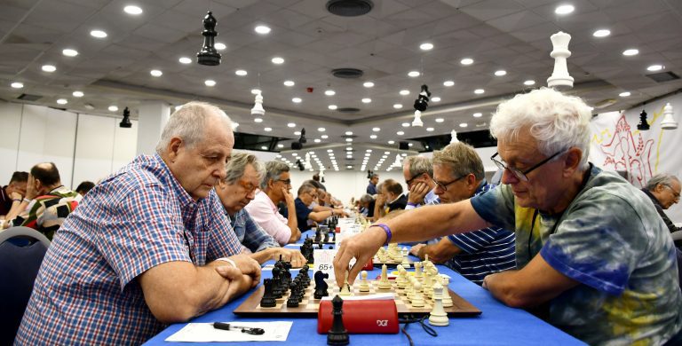 Daniel Cámpora y John Nunn, en el Mundial de Veteranos. Foto: Patricia Claros Aguilar