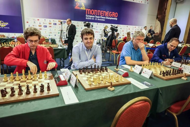 El equipo español absoluto, con David Antón, Jaime Santos, Alexei Shirov y Daniil Yuffa. Foto: Mark Livshitz