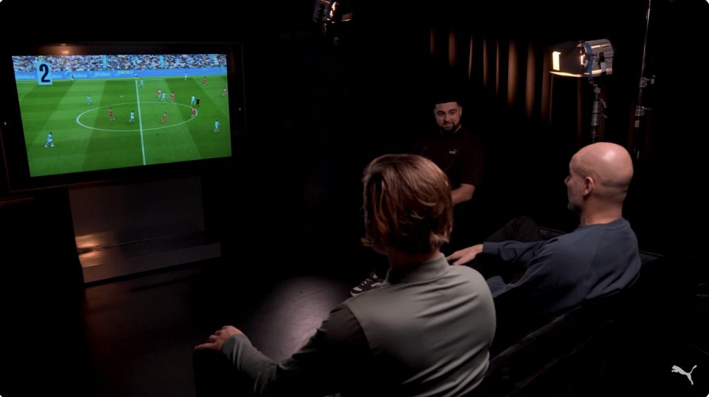 Guardiola y Carlsen comentan algunas jugadas de fútbol