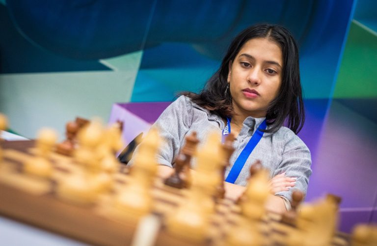 Divya Deshmukh, fotografiada por Lennart Ootes, en el Tata Steel