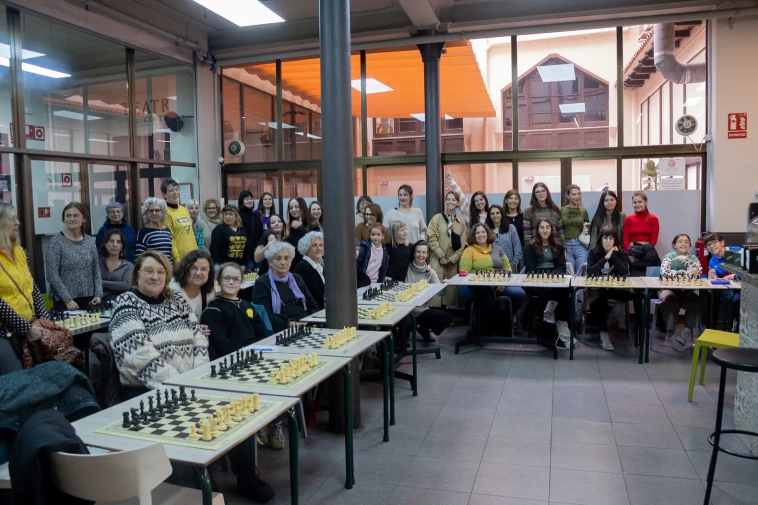 Imagen de las partidas simultáneas para mujeres celebradas el pasado 9 de marzo en Barcelona