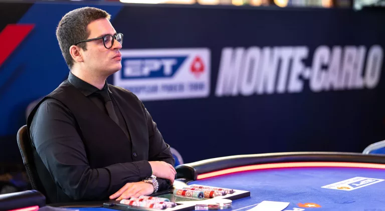 Croupier en el EPT de Montecarlo. Foto: Eloy Cabacas / PokerStars