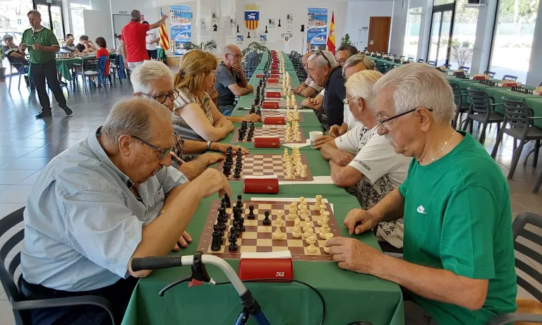 Jaque mate al Alzheimer en San Juan de Alicante