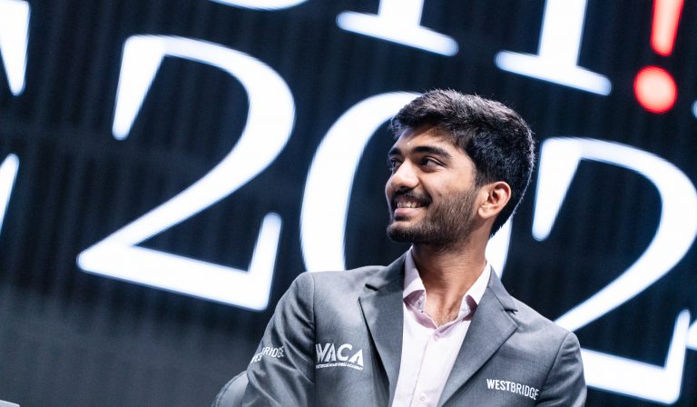 Gukesh D, en la ceremonia de apertura del Campeonato del Mundo. Foto: Maria Emelianova / FIDE