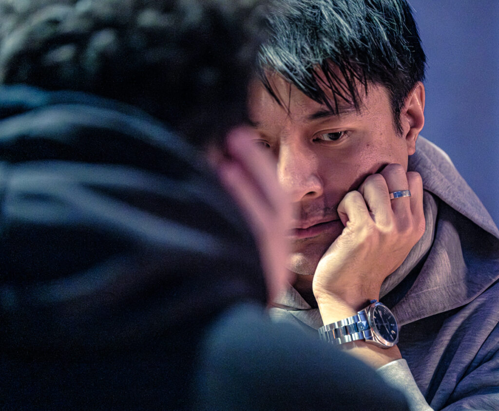 Julien Song: «El inglés es muy fuerte. El francés y el español tenemos que luchar» Julien Song 6 Julien Song, uno de los principales creadores de contenido de ajedrez del mundo, en su duelo contra GothamChess. Foto: FMB / Damas y Reyes