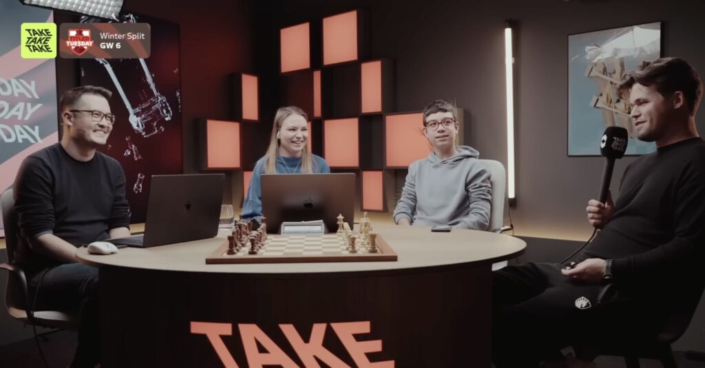 Carlsen a Faustino: «Algún día, Messi será feliz de ser comparado contigo» howell faustino carlsen oslo Imagen de la entrevista a Magnus Carlsen y Faustino Oro en Oslo. Foto: Take Take Take