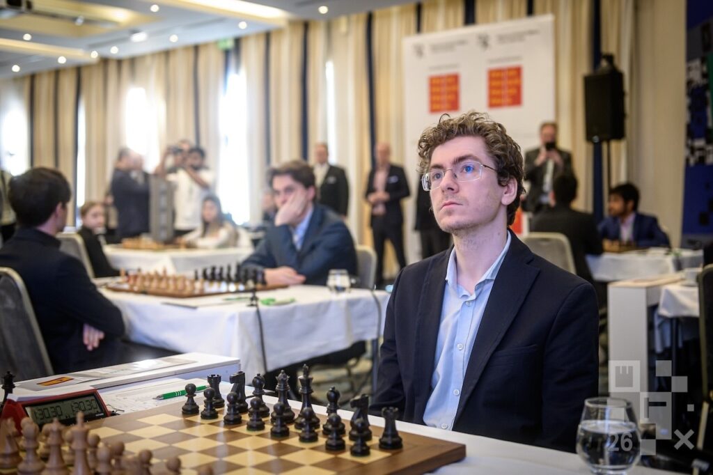 Formidable victoria de David Antón contra Van Foreest david anton festival praga petr vrabec David Antón, pensativo, antes del comienzo del Festival Inrternacional de Praga. Foto: Petr Vrabec