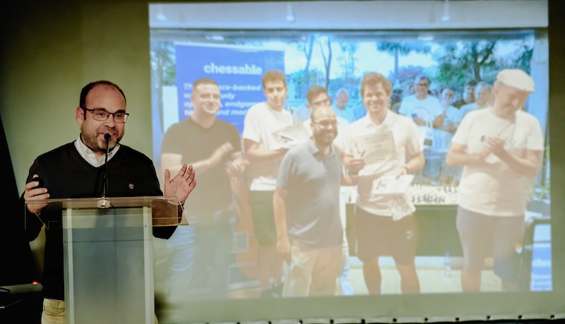 Pedro Vicente, de Ajedrez con Cabeza, nuevo socio de GymChess. Foto: FMB / Damas y Reyes