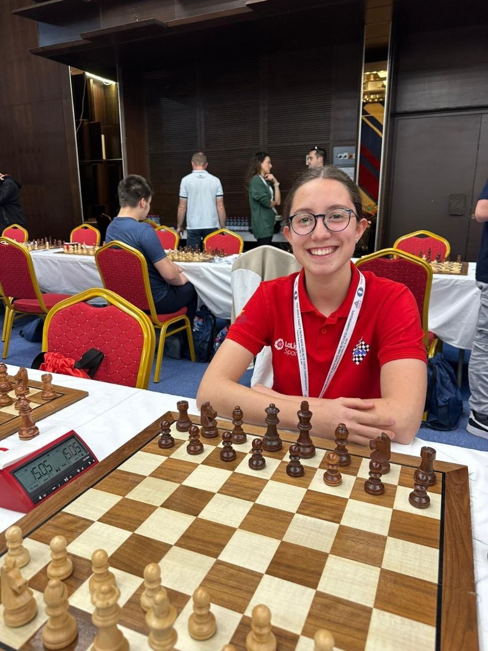 Esther Prieto, plata en resolución de problemas sub 18. Foto: FEDA