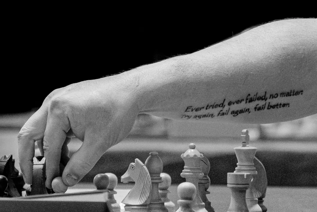 El tatuaje de Iturrizaga dice mucho sobre su personalidad. © FMB / Damas y Reyes