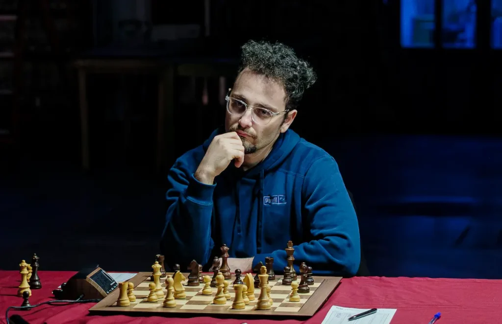 Levy Rozman, en Madrid, durante su encuentro con Julien Song. © FMB / Damas y Reyes